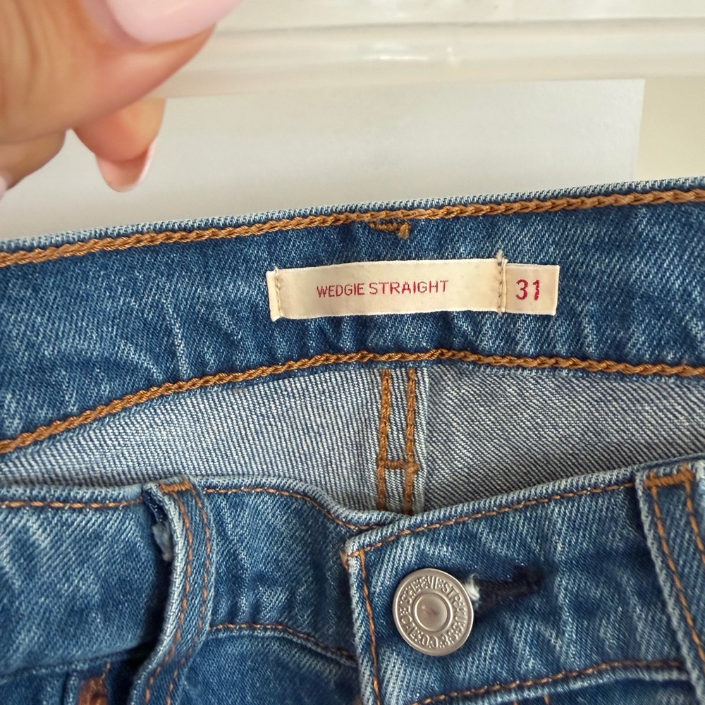 Levi's Wedgie Straight Jeans — Blue Denim with Contrast Stitching